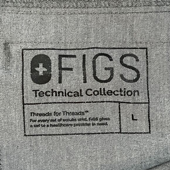 Men's Graphite Gray FIGS Scrubs Set - Cargo Scrub Pants & Scrub Top Large - Picture 3 of 7